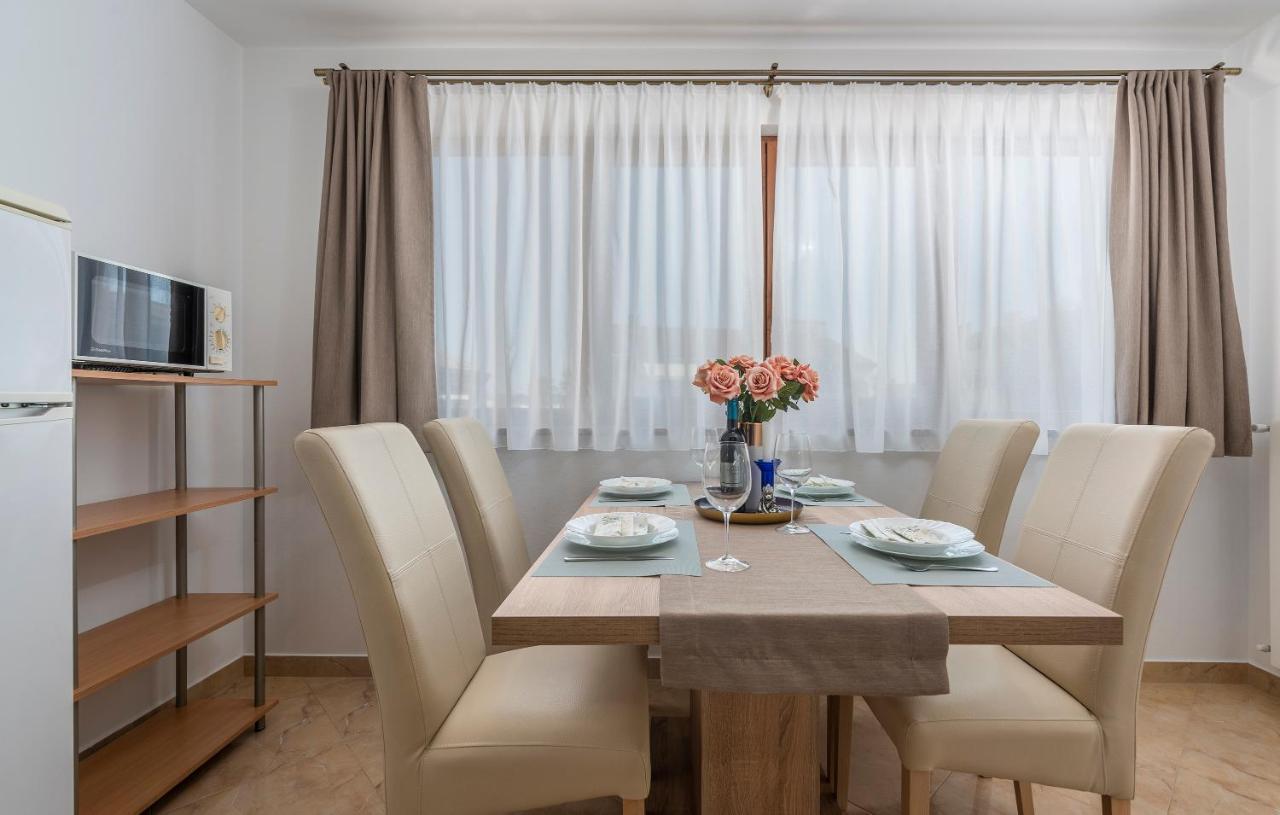 Apartments Villa Ana Porec Luaran gambar