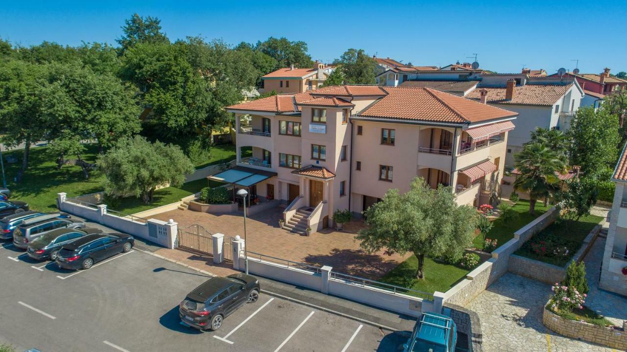 Apartments Villa Ana Porec Luaran gambar